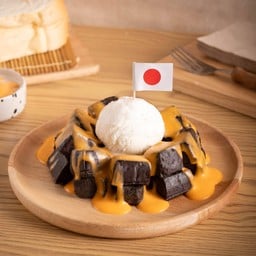 โทสต์โชคุงปัง ชาโคล รสชาไทย+ไอศครีม