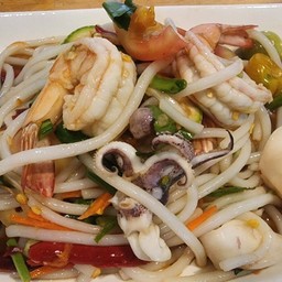 ตำซั่วเส้นใหญ่กุ้งลวก ปลาร้า