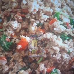 ผัดกะเพราราดข้าว