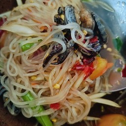 ตำเส้นเล็กปูเค็ม