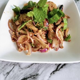 หมูน้ำตก