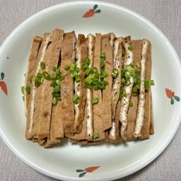 ยำเต้าหู้เส้น