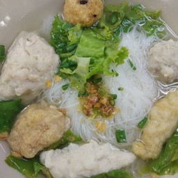 ก๋วยเตี๋ยว - น้ำใส