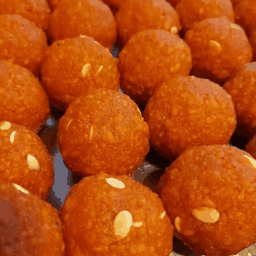 Ladoo 1 kg.
