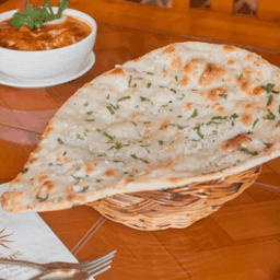 Garlic Naan นานกระเทียม