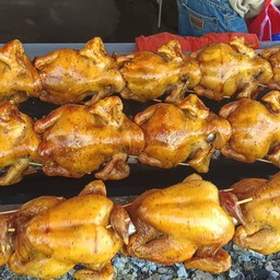 จิระภาไก่หมุนหมักน้ำผึ้ง สำนักท้อน ข้างร้านกาแฟอเมซอน สำนักท้อน