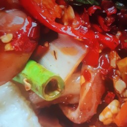 ผัดขี้เมาราดข้าว