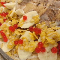 นูเทลล่า +กล้วยหอม+คอนเฟลก+เยลลี่ ( ราดนม)