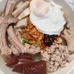 ก๋วยจั๊บญวน แหกกฏ สาขาอ่อนนุช