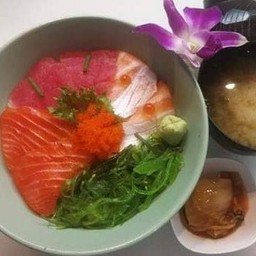 ข้าวหน้าปลาแซลมอน&ทน่า