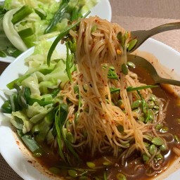 ข้าวปุ้นซาวน้ำนัวธาตุพนม ส้มตำขนมจีนน้ำปาร้า