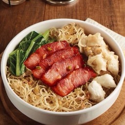 บะหมี่หมูย่างหมูกรอบเกี๊ยวกุ้ง