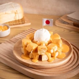 โทสต์โชคุงปัง รสไข่เค็ม + ไอศครีม