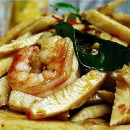 ผัดพริกแกงหน่อไม้ดอง กุ้ง กับข้าว