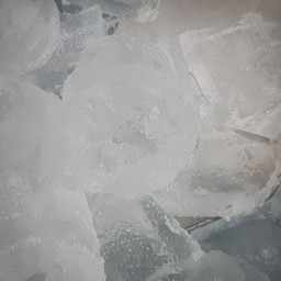 น้ำแข็ง