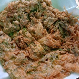 ไข่เจียวชะอม+มะเขือ(ไข่ไก่2ฟอง ไม่ใส่แป้ง)