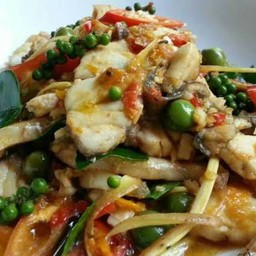 ผัดฉ่าปลากะพง 1ตัว