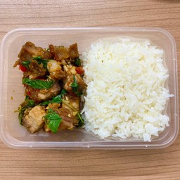 ข้าวกระเพราหมูกรอบ
