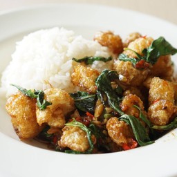 ข้าวกะเพราแคบหมู