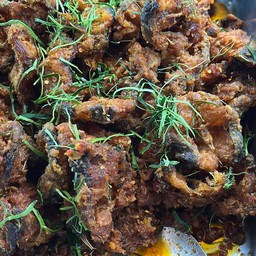 ผัดเผ็ดปลาดุกทอดกรอบ
