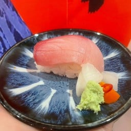 Hamachi Sushi