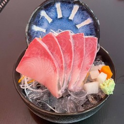 Hamachi Sashimi 10 Pieces