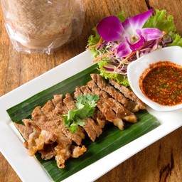 เนื้อย่างจิ้มแจ่ว