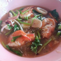 ราดหน้าทะเล เส้นใหญ่