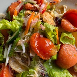 ยำไส้กรอกจัมโบ้ทอด - ทอด