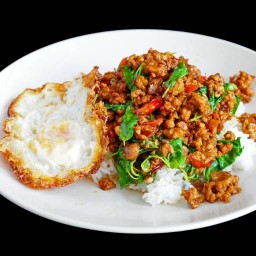 กระเพราคนอ้วน(พริกแห้ง)