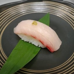 ซูชิปลาชิมาอะจิ (Shima-aji Sushi)
