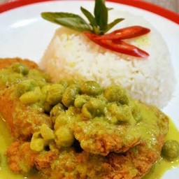 ข้าวเขียวหวานไก่ทอด