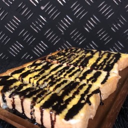 ปังปิ้งนม + ช็อคโกแล็ต