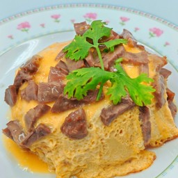 ข้าวไข่ข้นหมูตุ๋น