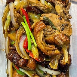 เป็ดผัดพริกไทยดำ เป็นกับข้าว