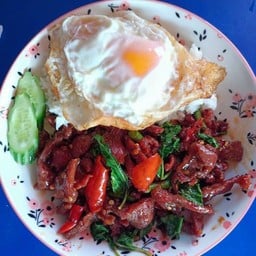 ข้าวกะเพราเนื้ิอ