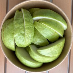 ผลไม้ปอกพร้อมทาน (Weekends Fruits)