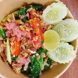 ข้าวผัดแหนม