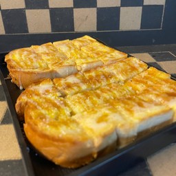 ปังปิ้งนม + คาราเมล