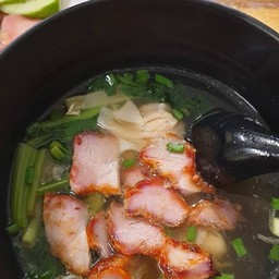 เกีี๊ยวหมู + หมูแเดง
