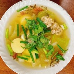 แกงจืดเต้าหู้ไข่ + หมูสับ