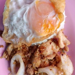 ข้าวหมูกระเทียม