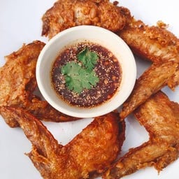 ปีกไก่กรอบ5ชิ้นทอดใหม่ร้อน