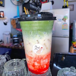 มัจฉะนมสดสตอเบอรี่