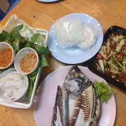 เมี่ยงปลาเผา+ตำแตง+ ข้าวเหนียว 2