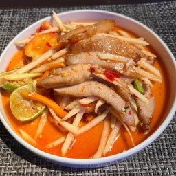 ตำหมูตกครก