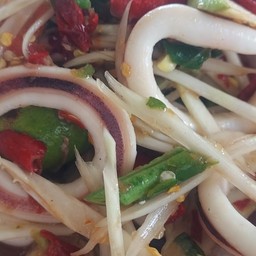 ส้มตำไทยปลาหมึก