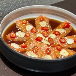 แซลมอนดองซีอิ๊ว Soy Sauce Marinated Salmon