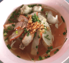 เกาเหลา หมูแดงลูกชิ้นรวมมิตร