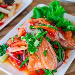 ยำแซลมอน